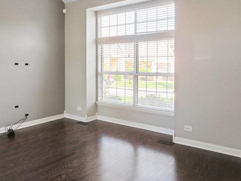 1398 Geneva Ct, Bartlett, IL 60103 photo 4