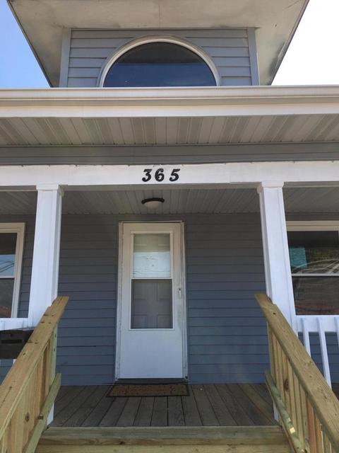 365 Hickory Pl, Elgin, IL 60120 photo 2