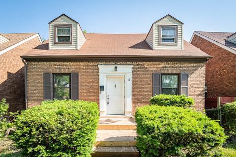 3722 W 68th Pl, Chicago, IL 60629 photo 1