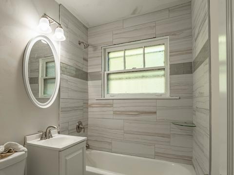 3722 W 68th Pl, Chicago, IL 60629 photo 9