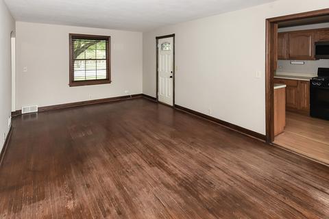 511 Wing Park Blvd, Elgin, IL 60123 photo 10