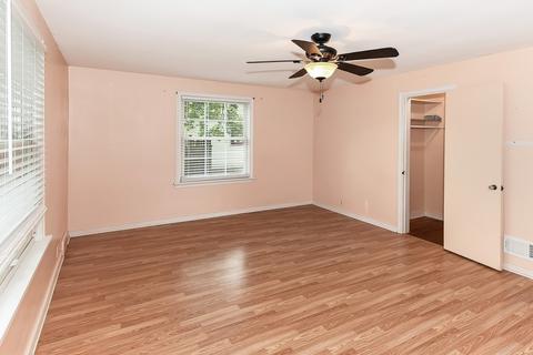 511 Wing Park Blvd, Elgin, IL 60123 photo 20