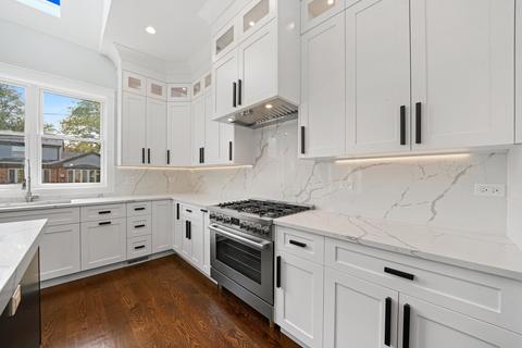 1303 Ardyce Ln, Mount Prospect, IL 60056 photo 8