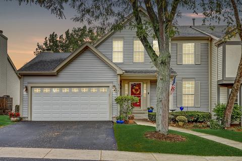 6174 Golfview Dr, Gurnee, IL 60031 photo 2