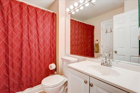 6174 Golfview Dr, Gurnee, IL 60031 photo 14
