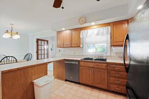 1908 Augusta Dr, Champaign, IL 61821 photo 10