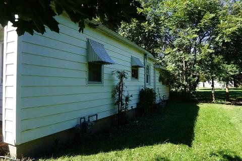 250 Maple St, Weldon, IL 61882 photo 22