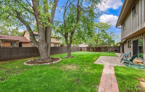 585 E Devon Ave, Roselle, IL 60172 photo 31