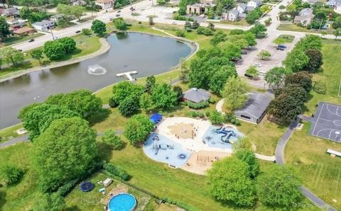 585 E Devon Ave, Roselle, IL 60172 photo 43