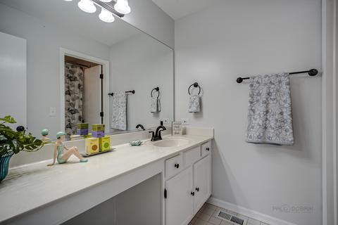 7798 Dada Dr, Gurnee, IL 60031 photo 23