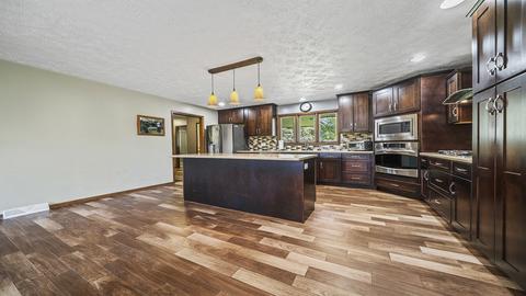 225 S Wooster St, Capron, IL 61012 photo 4