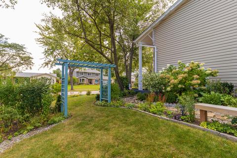 830 Concord Ln, Hoffman Estates, IL 60192 photo 26