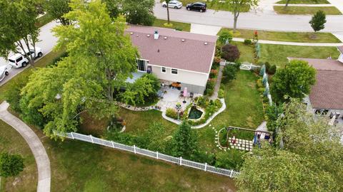 830 Concord Ln, Hoffman Estates, IL 60192 photo 5