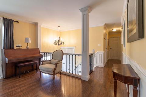 830 Concord Ln, Hoffman Estates, IL 60192 photo 8