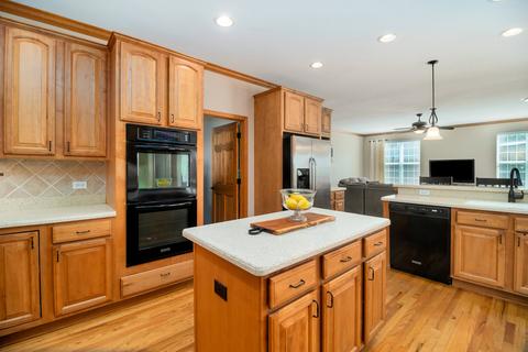 26401 W Red Apple Rd, Plainfield, IL 60585 photo 9
