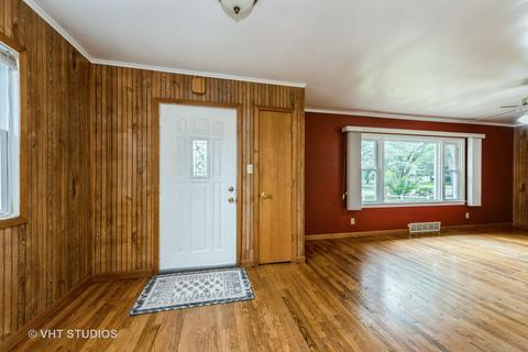 4516 Parkway Ave, Mchenry, IL 60050 photo 4