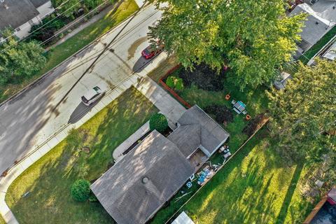 1218 Meyer St, Elgin, IL 60123 photo 33