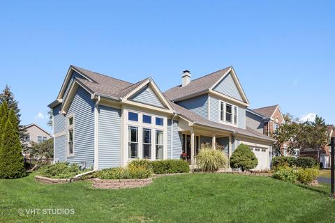 682 Heather Ln, Bartlett, IL 60103 photo 1