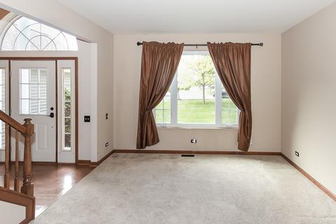 8 Dover Ct, Algonquin, IL 60102 photo 5