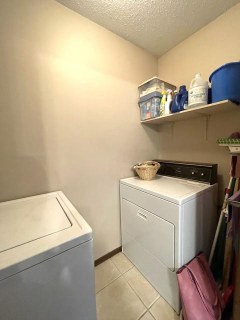 2104 E 38th St, Sterling, IL 61081 photo 13