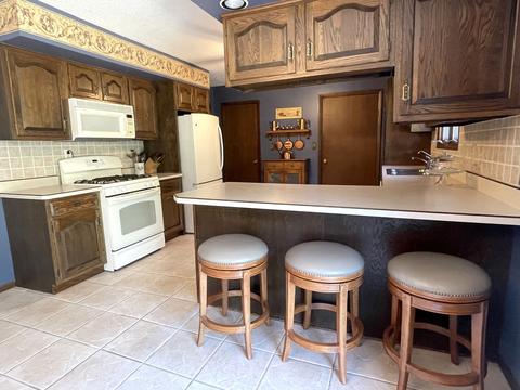 2104 E 38th St, Sterling, IL 61081 photo 8