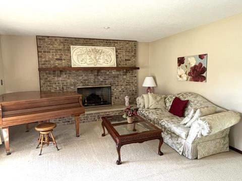 2104 E 38th St, Sterling, IL 61081 photo 5