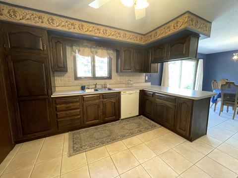 2104 E 38th St, Sterling, IL 61081 photo 10