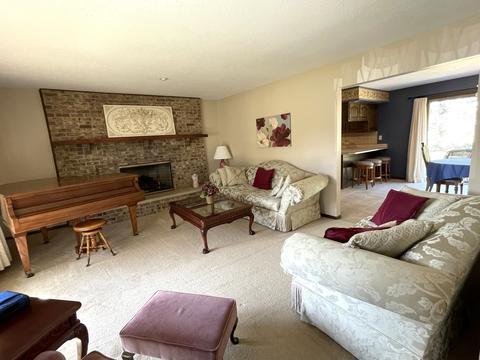 2104 E 38th St, Sterling, IL 61081 photo 4