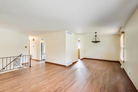706 Maple Ln, Darien, IL 60561 photo 8