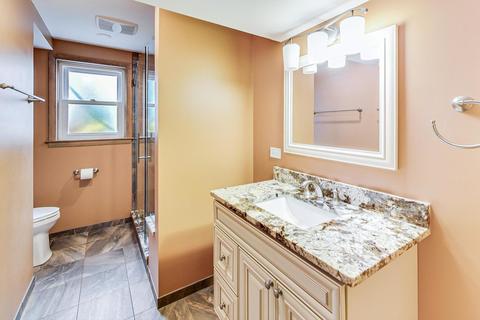 706 Maple Ln, Darien, IL 60561 photo 28