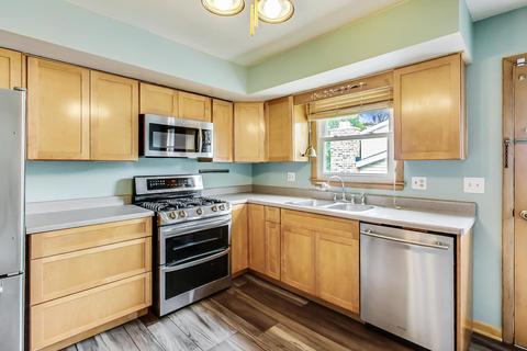 706 Maple Ln, Darien, IL 60561 photo 13