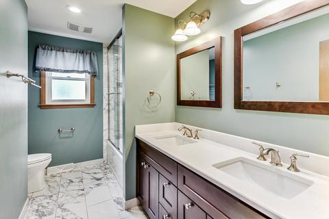706 Maple Ln, Darien, IL 60561 photo 14