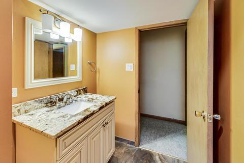 706 Maple Ln, Darien, IL 60561 photo 29