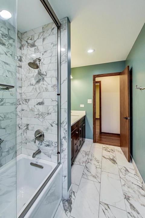 706 Maple Ln, Darien, IL 60561 photo 16