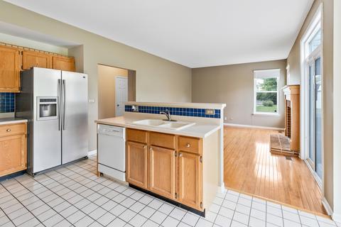 1307 Stonebridge Ct, Bartlett, IL 60103 photo 13
