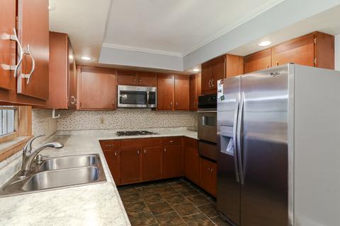 106 E Sycamore St, Normal, IL 61761 photo 5