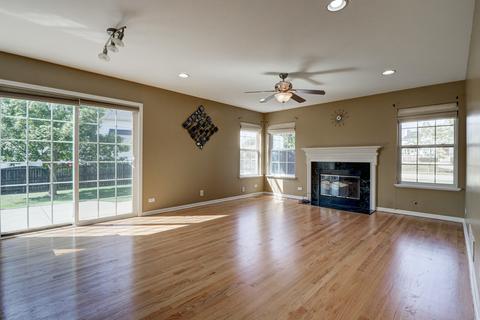 1333 Richmond Ln, Bartlett, IL 60103 photo 3