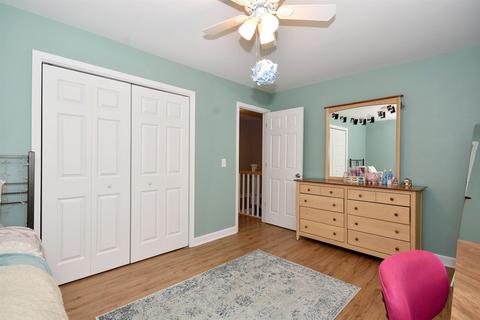 1615 Wilson Ave, Wheaton, IL 60189 photo 16