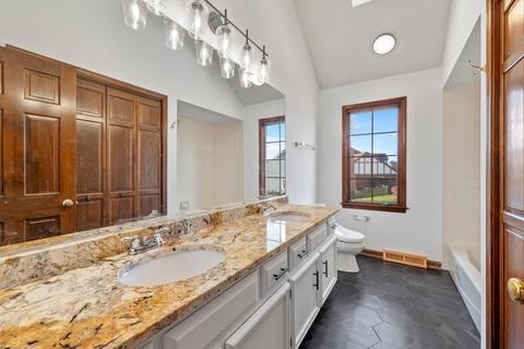 111 Danada Dr, Wheaton, IL 60189 photo 25