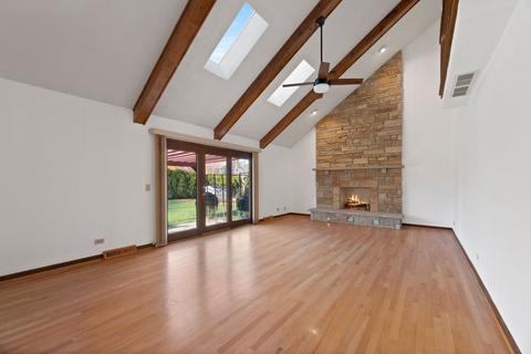 111 Danada Dr, Wheaton, IL 60189 photo 8