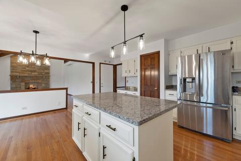 111 Danada Dr, Wheaton, IL 60189 photo 6