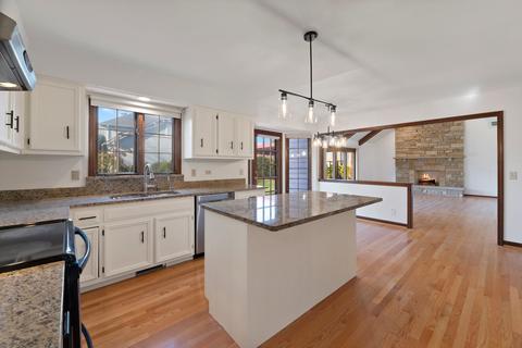111 Danada Dr, Wheaton, IL 60189 photo 7