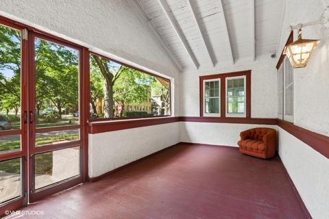 1045 Maple Ave, Evanston, IL 60202 photo 9