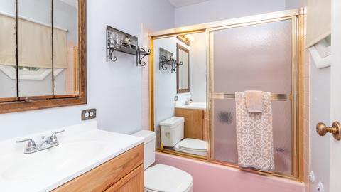 1370 Rosedale Ln, Hoffman Estates, IL 60169 photo 14