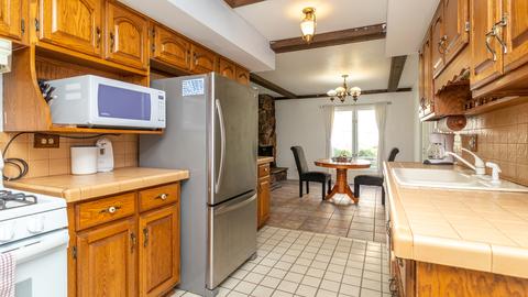 1370 Rosedale Ln, Hoffman Estates, IL 60169 photo 10