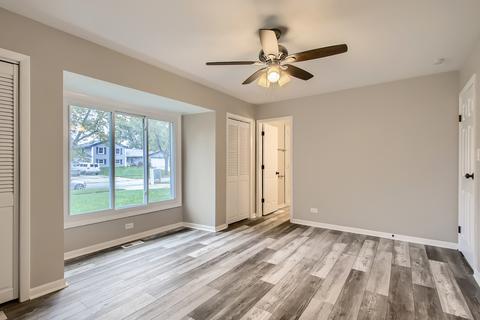 1285 Campbell Ln, Hoffman Estates, IL 60169 photo 17