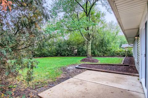 1285 Campbell Ln, Hoffman Estates, IL 60169 photo 31