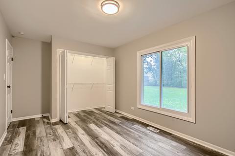1285 Campbell Ln, Hoffman Estates, IL 60169 photo 24