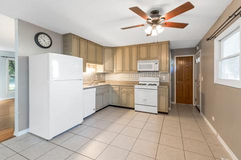 12106 Harrison Ave, Hebron, IL 60034 photo 3