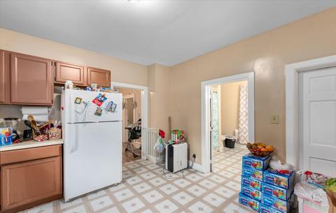 483 Park St, Elgin, IL 60120 photo 3